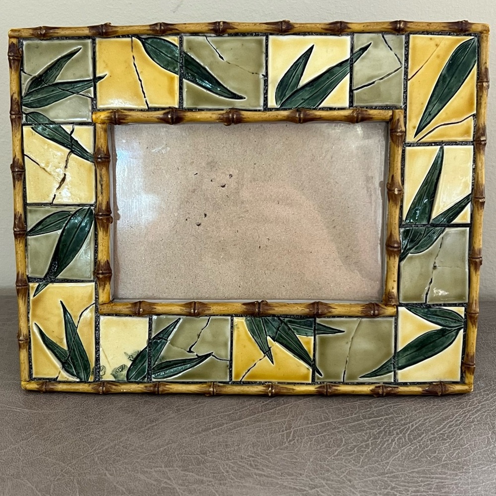 Mosaic Tile Frame - Picture 2 of 10